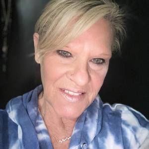 Meet your Posher, Tina